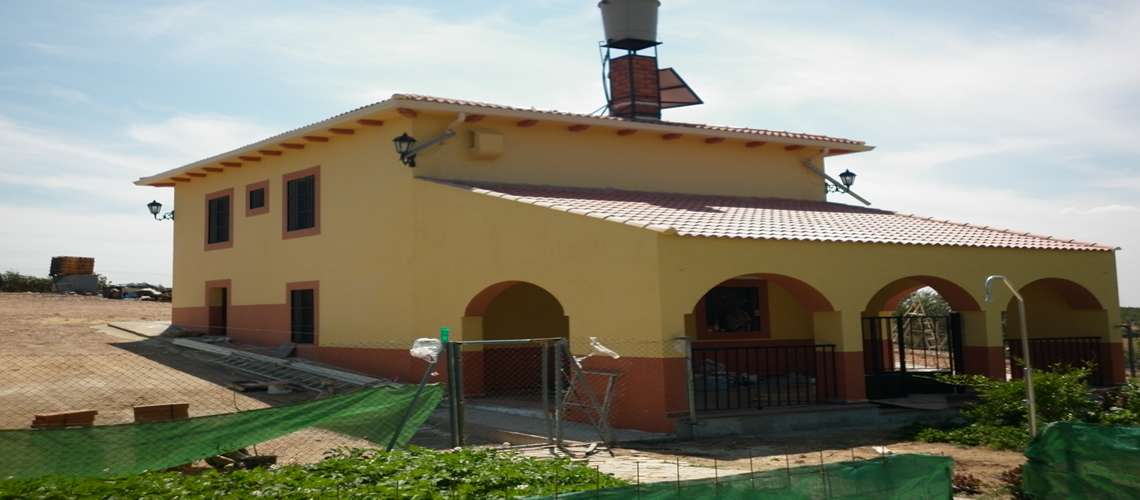 Construcciones Luis Felipe Sereno - Casa rural en Extremadura