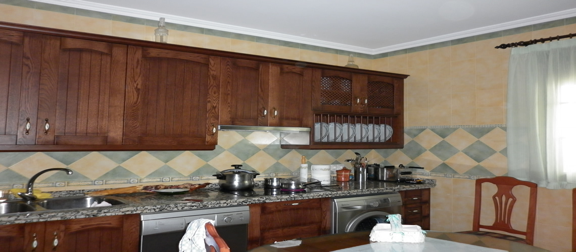 Cocina moderna reformada en Badajoz